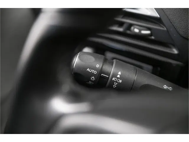 Citroën C4 Picasso 1.2 PureTech Intensive 2016 Benzine 27