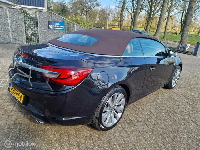 Opel Cascada 1.4 Turbo ecoFLEX Cosmo 2015 Benzine 11