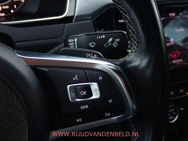 Volkswagen Arteon 2.0TSI R-LINE 2019 Benzine 24