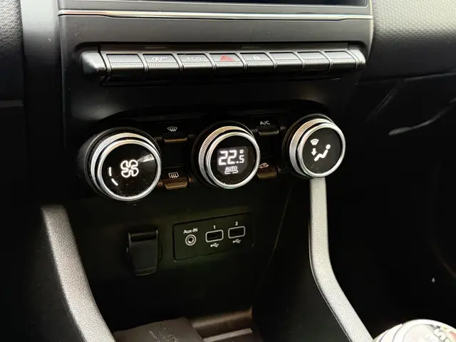 Renault Clio 1.0 TCe Zen Comfort 2021 Benzine 22