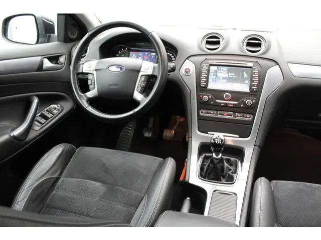 Ford Mondeo 1.6 EcoBoost Platinum 2014 Benzine 25