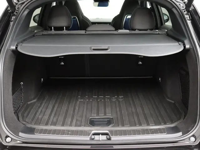 Lynk & Co 01 1.5 2023 Hybride Benzine 33