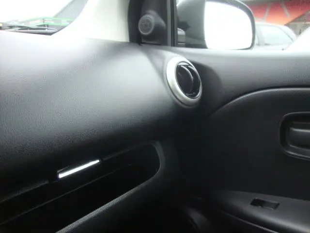 Nissan Note 1.4 Connect Edition ( Airco +Navi ) 2012 Benzine 8