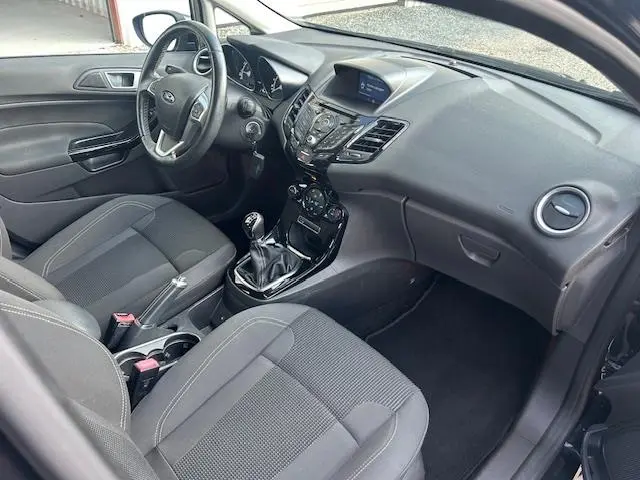 Ford Fiesta 1.0 EcoBoost Titanium 2015 Benzine 14
