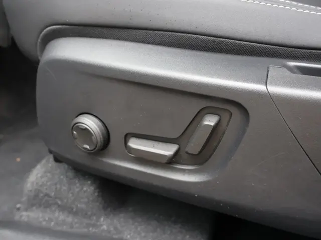 Volvo XC40 B3 Plus Dark 2023 Benzine 19