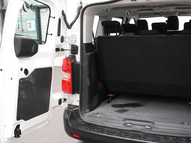 Opel Vivaro Combi 1.5 CDTI L2H1 2020 Diesel 31