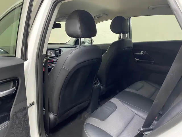 Kia Niro 1.6 GDi PHEV DynamicLine 2019 Hybride Benzine 21