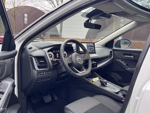 Nissan QASHQAI 1.3 MHEV Xtronic N-Connecta 2025 Benzine 15