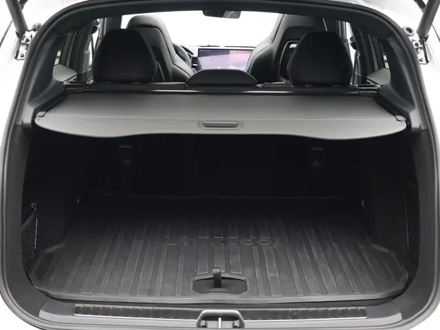 Lynk & Co 01 1.5 More 2025 Hybride Benzine 29