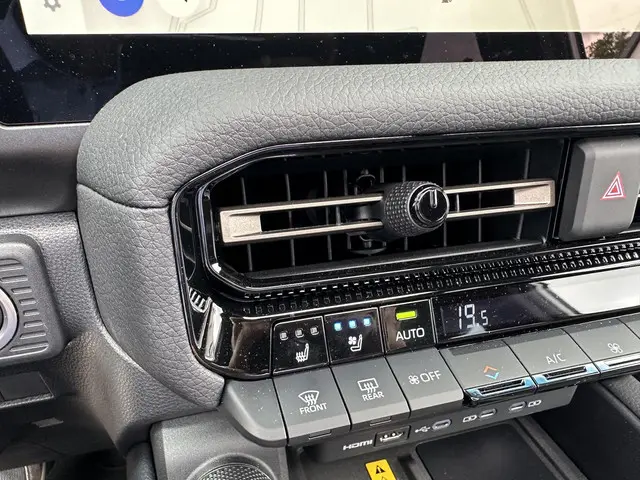 Toyota Land Cruiser 2.8 D-4D President 2025 Diesel 28