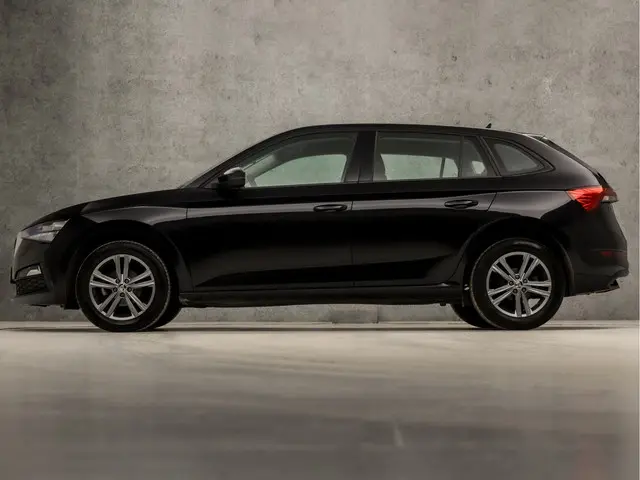 Škoda Scala 1.0 TSI Active Sport 2020 Benzine 2