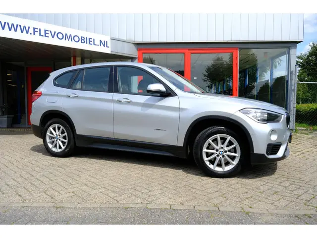 BMW X1 SDrive18d 150pk Clima|Leder|LMV|PDC 2016 Diesel 4
