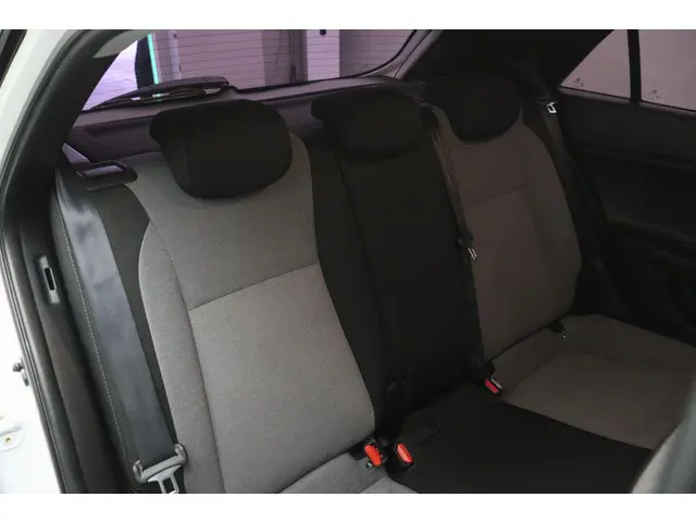 Hyundai i20 1.0 T-GDI Comfort 2016 Benzine 30