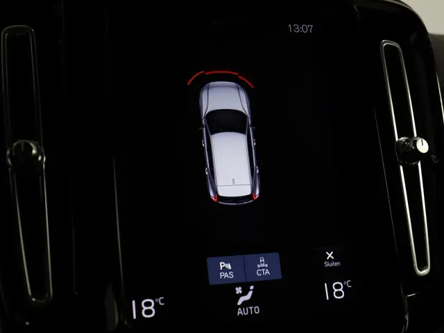 Volvo XC40 T2 Automaat R-Design 2021 Benzine 23