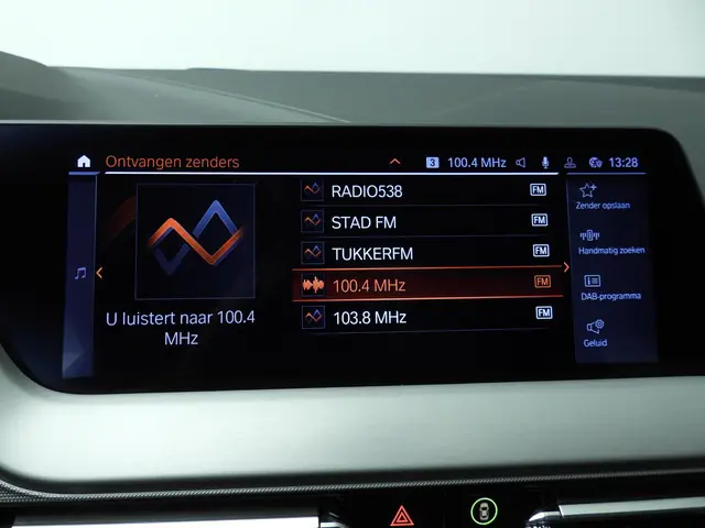 BMW 1 Serie 5-deurs 116i 2020 Benzine 29