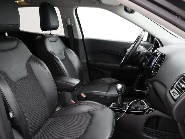 Jeep Compass 2.0 MULTIJET DIESEL 4X4 LIMITED 2018 Diesel 8