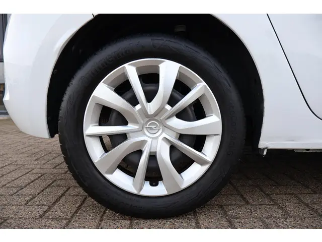 Opel Corsa 1.2 Edition 2020 Benzine 18