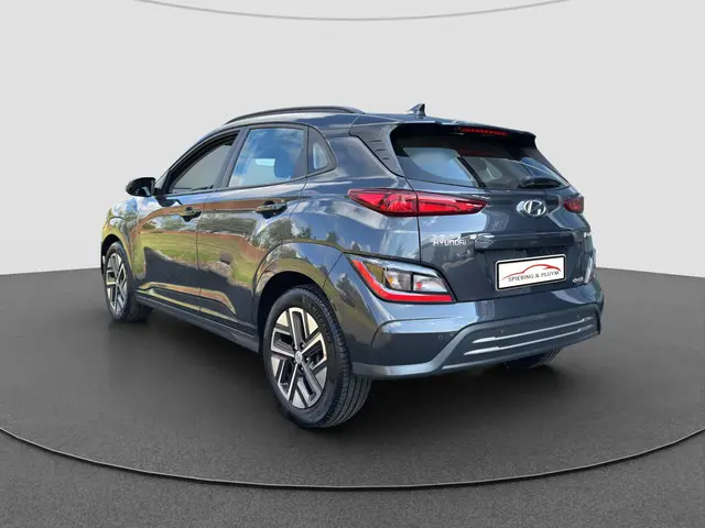 Hyundai Kona EV Comfort 64 kWh 2022 Elektrisch 2