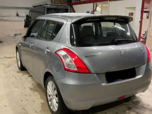 Suzuki Swift 1.2 Bandit EASSS 2013 Benzine 2