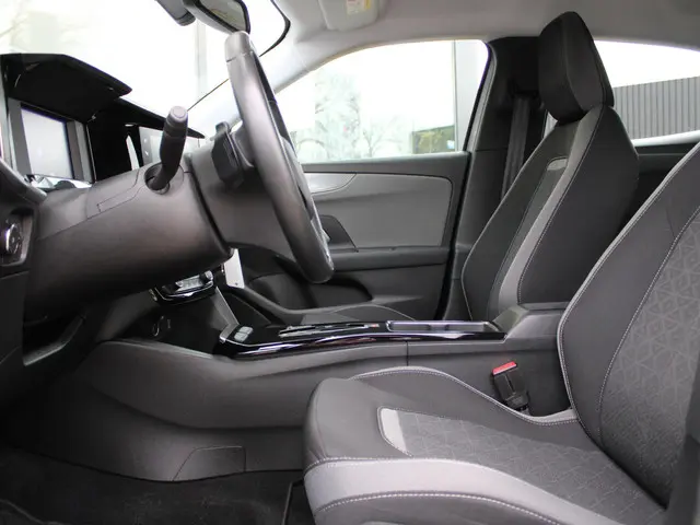 Opel Mokka 1.2 Turbo Level 2 2023 Benzine 12