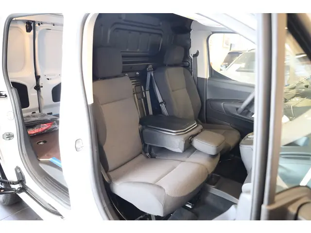 Citroën ë-Berlingo 50 kWh 136 2025 Elektrisch 38