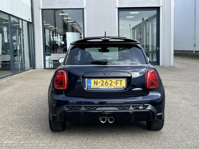 MINI Cooper Mini 2.0 John Works Essential 2021 Benzine 50