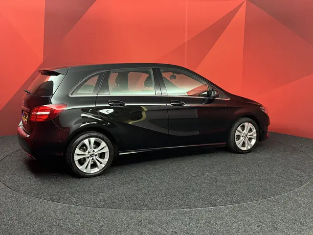 Mercedes-Benz B-Klasse 180 Ambition 2017 Benzine 21
