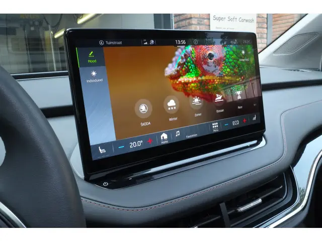 Škoda Enyaq iV 60 Selection 2024 Elektrisch 17