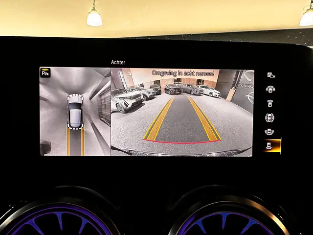 Mercedes-Benz GLA 250 e AMG Line 2023 Hybride Benzine 19