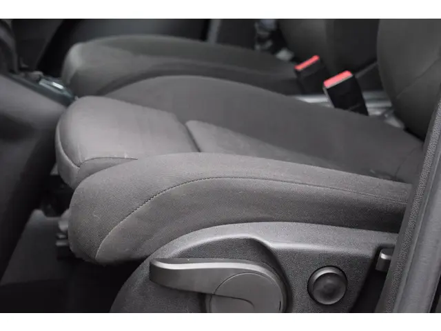 Opel Meriva 1.4 Turbo Business+ 2014 Benzine 19