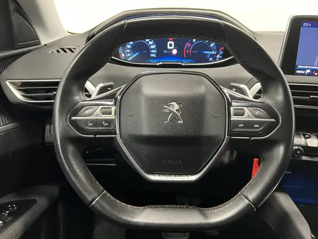 Peugeot 3008 1.2 PureTech Active 2018 Benzine 6