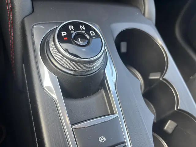 Ford Kuga 2.5 PHEV ST-Line 2025 Hybride Benzine 23