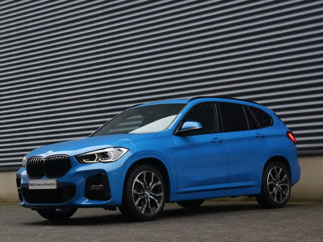 BMW X1 sDrive18i 2021 Benzine 38