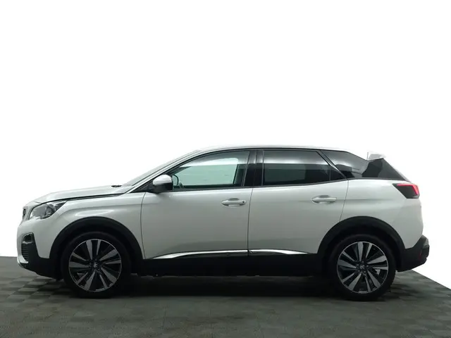 Peugeot 3008 1.2 PureTech Allure Aut- 2019 Benzine 36