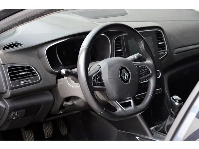 Renault Mégane Estate 1.3 TCe Limited 2018 Benzine 10