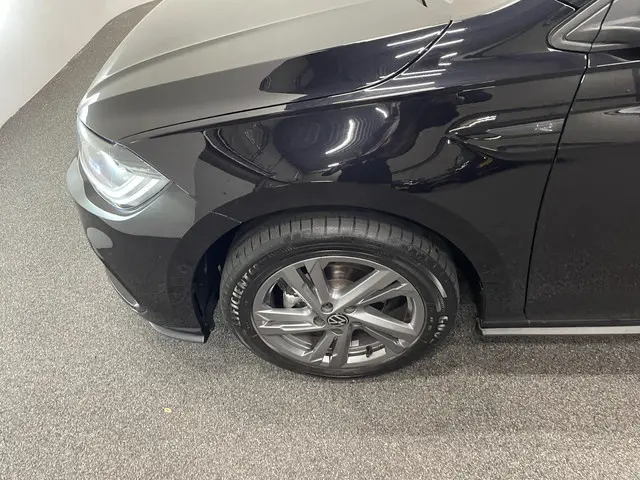 Volkswagen Polo 1.0 TSI R-Line DSG 2025 Benzine 28