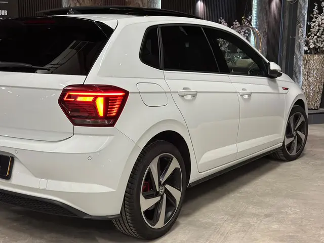 Volkswagen Polo 2.0 TSI GTI|PANORAMA|BOMVOL 2019 Benzine 7