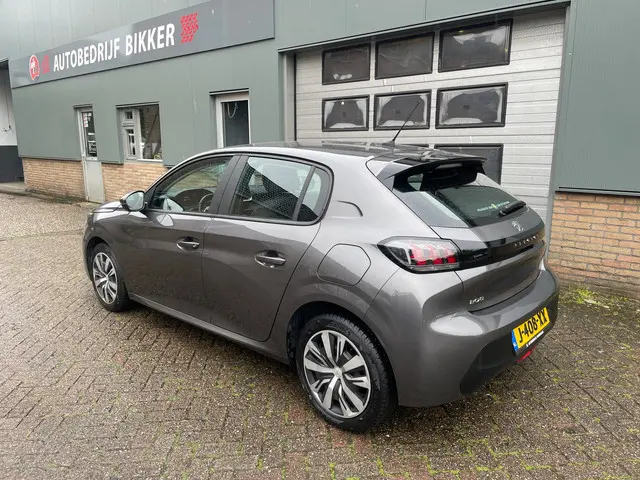 Peugeot 208 1.2 PureTech Active 2021 Benzine 3