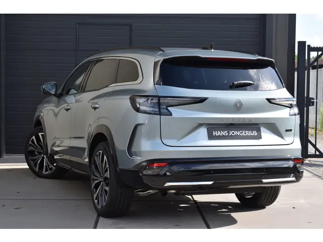 Renault Espace Iconic 2025 Hybride Benzine 3