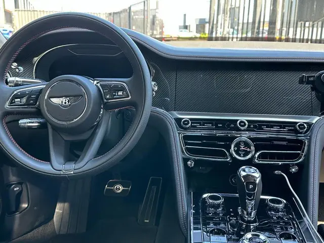 Bentley Flying Spur 6.0 W12 2020 Benzine 13