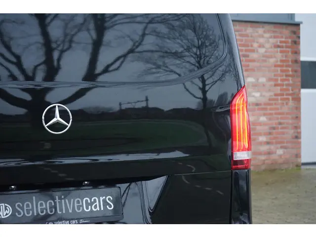 Mercedes-Benz Vito 119 CDI 4x4, Lang, 2021 Diesel 23