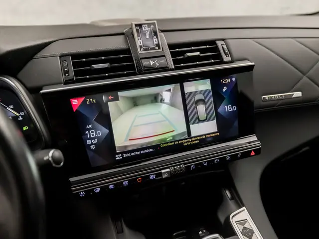 DS DS 7 Crossback 1.6 PureTech Deluxe 2019 Benzine 17