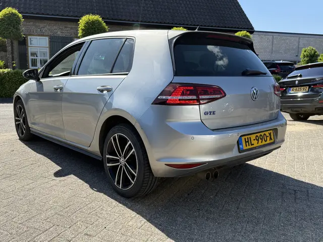 Volkswagen Golf 1.4 TSI GTE 2015 Hybride Benzine 4