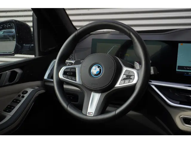 BMW X5 xDrive50e 2025 Hybride Benzine 28