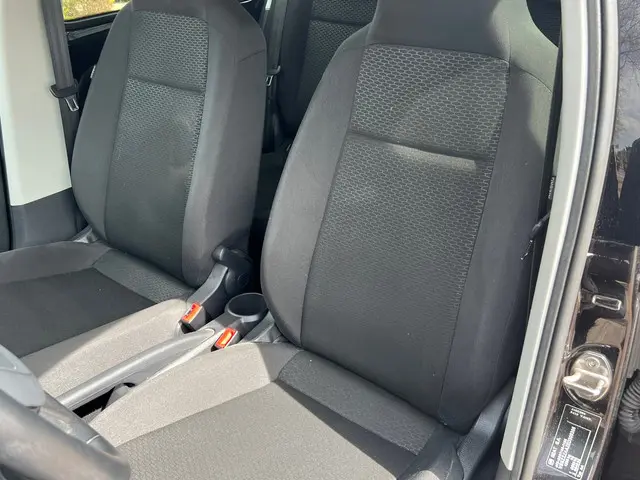 SEAT Mii 1.0 Sport 79.000 km NL-AUTO-NAP 2014 Benzine 12