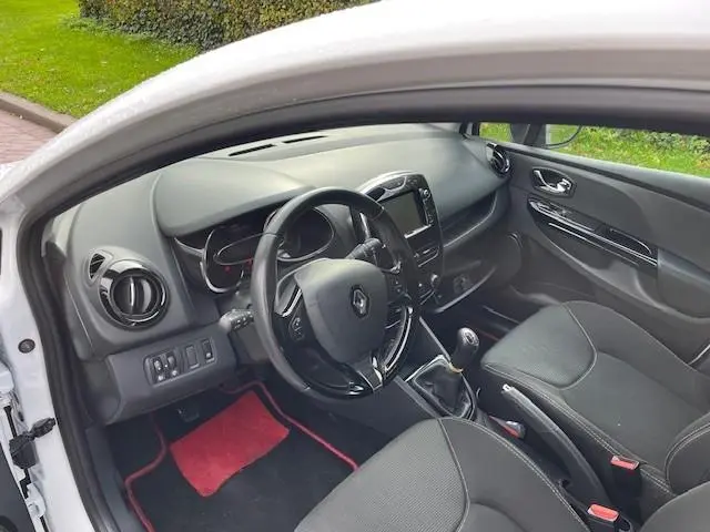 Renault Clio 0.9 TCe Expression 2014 Benzine 10