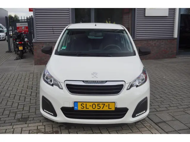 Peugeot 108 1.0 e-VTi Access / Radio / NAP 2018 Benzine 10