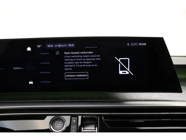 Peugeot e-3008 GT 73 kWh 2024 Elektrisch 25
