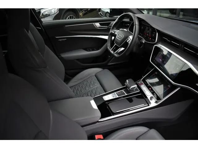 Audi RS6 Avant 4.0 TFSI quattro 2022 Benzine 96