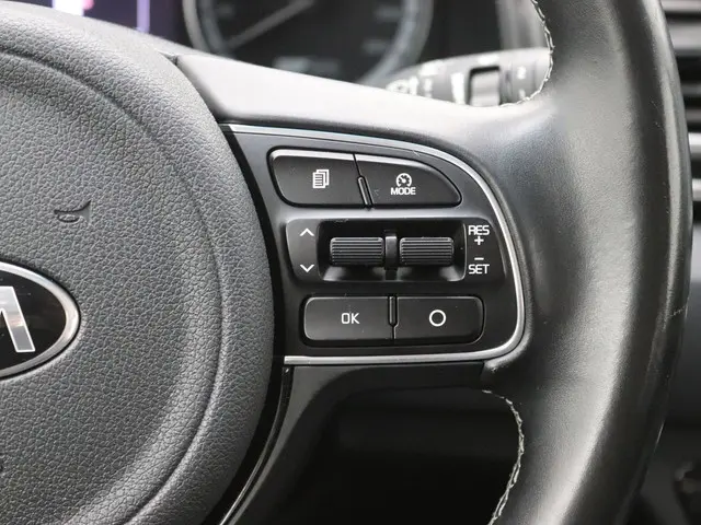 Kia Niro 1.6 GDi Hybrid DynamicLine 2018 Hybride Benzine 15